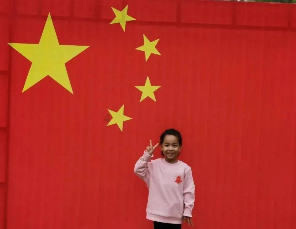 小球进黑洞